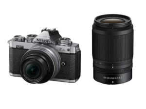 Бездзеркальний фотоапарат Nikon Z fc + Z DX 16-50mm f/3.5-6.3 VR + Z DX 50-250mm f/4.5-6.3 VR (VOA090K003)